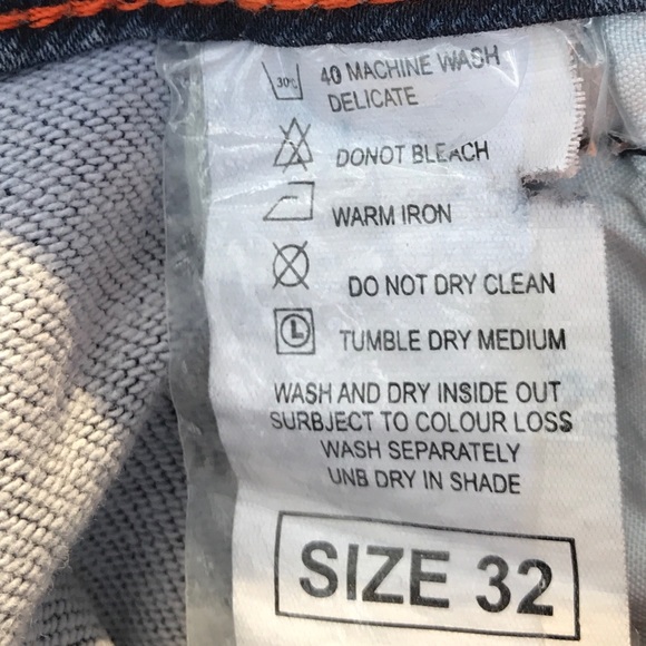 Giorgio Armani Vintage Slim Jeans - Picture 16 of 16